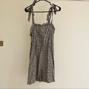 Floral H&M (size M) romper! NWT